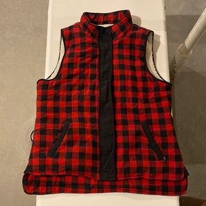 Cambridge Buffalo plaid at with Sherpa lining.  Size L